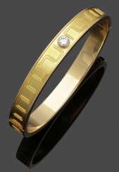 Classic bangle with brilliant solitaire Classic bangle with brilliant solitaire