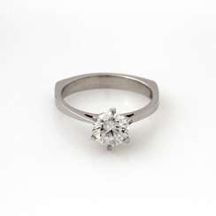 Women's Ring Solitaire White Gold 18 K. Women's Ring Solitaire White Gold 18 K.
