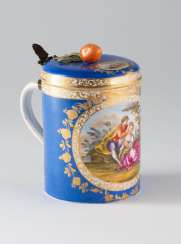 Jug with lid according to Meissner type to 1750. Jug with lid according to Meissner type to 1750.