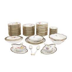 MEISSEN extensive dining service, 20th century., 1st choice. MEISSEN extensive dining service, 20th century., 1st choice.