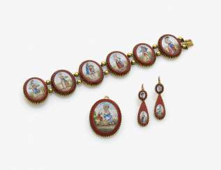 Mikromosaikparure, consisting of bracelet, brooch and a Pair of ear-rings. Italy, and Vienna, around 1870-1880, Probably DAVANZO, LUDWIG Mikromosaikparure, consisting of bracelet, brooch and a Pair of ear-rings. Italy, and Vienna, around 1870-1880, Probably DAVANZO, LUDWIG