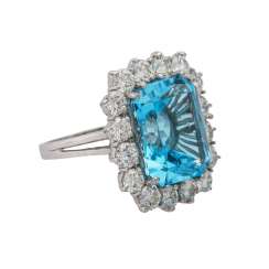 Ring with topaz entoured with 16 brilliant-cut diamonds, together approx. 2 ct, Ring with topaz entoured with 16 brilliant-cut diamonds, together approx. 2 ct,