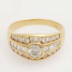 Ladies ring with diamonds Ladies ring with diamonds