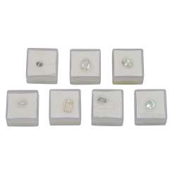 Mixed lot of 7 colorless stones Collectors: Mixed lot of 7 colorless stones Collectors:
