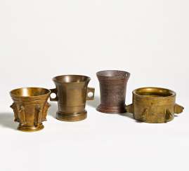 Mixed lot of 3 mortars. France and Spain Mixed lot of 3 mortars. France and Spain
