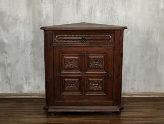 Armoire d'angle en chêne antique Armoire d'angle en chêne antique