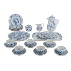 Кофейный сервиз MEISSEN ф. 6 человек 'луковый узор', 1. и 2. Выбора, 20. Века. Кофейный сервиз MEISSEN ф. 6 человек 'луковый узор', 1. и 2. Выбора, 20. Века.