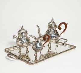 Four-piece silver coffee service with twist-fluted bodies Four-piece silver coffee service with twist-fluted bodies