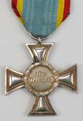Mecklenburg-Strelitz: cross for distinction in war, in 1914, For bravery, 2. Class - G. Mecklenburg-Strelitz: cross for distinction in war, in 1914, For bravery, 2. Class - G.