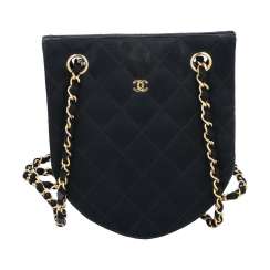 CHANEL VINTAGE shoulder bag, collection 1986-1988. CHANEL VINTAGE shoulder bag, collection 1986-1988.