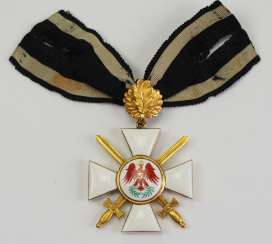 Прусским Красного Орла Орден, 4. Модель (1885-1917), 2. Класса с мечами и дубовыми листьями. Прусским Красного Орла Орден, 4. Модель (1885-1917), 2. Класса с мечами и дубовыми листьями.