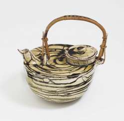 Teapot. Theodor Bogler, Earthenware Factories Of The Velten-Vordamm, 1925/1926 Teapot. Theodor Bogler, Earthenware Factories Of The Velten-Vordamm, 1925/1926