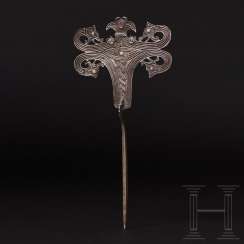 Large Viking robe pin with dragon head decoration, 9th - 11th century Large Viking robe pin with dragon head decoration, 9th - 11th century