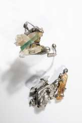 Pendant and bracelet with mineral crystals Pendant and bracelet with mineral crystals