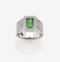 Ring with tourmaline and brilliants Ring with tourmaline and brilliants
