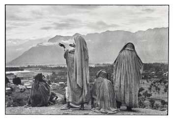 HENRI CARTIER–BRESSON (1908–2004) HENRI CARTIER–BRESSON (1908–2004)