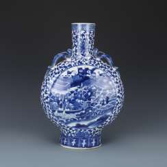 Qing Dynasty Blue and white Character painting flat bottle Qing Dynasty Blue and white Character painting flat bottle