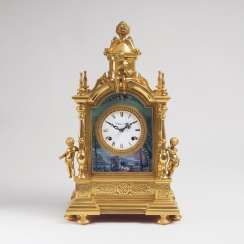 Table clock with cherubs Table clock with cherubs