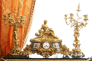 Mantel clock Seth Europe of the XIX century. Mantel clock Seth Europe of the XIX century.