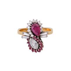 Ring mit je 1 Diamant und 1 Rubin im Tropfenschliff, ca. 0,5ct, Ring mit je 1 Diamant und 1 Rubin im Tropfenschliff, ca. 0,5ct,