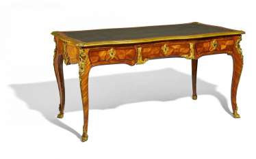 Louis XV flat desk Louis XV flat desk