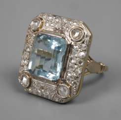 Ladies ring with aquamarine and diamonds Ladies ring with aquamarine and diamonds