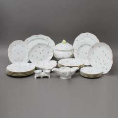 HEREND dinner service for 6 persons 'scattered flowers', 20. Century HEREND dinner service for 6 persons 'scattered flowers', 20. Century