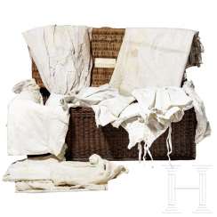 Empress Elisabeth of Austria - 28 pieces of white linen in a wicker case, probably from the palace complex in Gödöllö, around 1870 Empress Elisabeth of Austria - 28 pieces of white linen in a wicker case, probably from the palace complex in Gödöllö, around 1870
