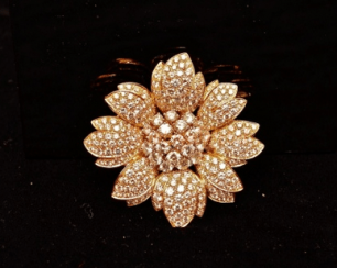 Vintage-Brosche mit Diamanten Vintage-Brosche mit Diamanten