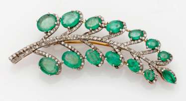 Russian Emerald Brooch Russian Emerald Brooch