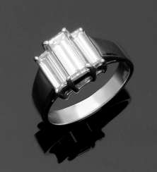 Fine Diamond Ring Fine Diamond Ring