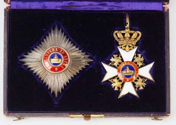 Mecklenburg-Schwerin: house order of the Wendish crown, Comtur set, 1. Class, in a case. Mecklenburg-Schwerin: house order of the Wendish crown, Comtur set, 1. Class, in a case.