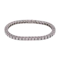 Rivièrearmband mit 43 Brillanten, zusammen ac 7,4 ct, Rivièrearmband mit 43 Brillanten, zusammen ac 7,4 ct,
