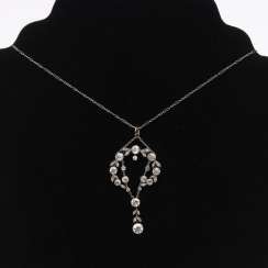 Art Nouveau necklace with old European cut diamonds, around 1900 Art Nouveau necklace with old European cut diamonds, around 1900