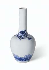 AN UNDERGLAZE-BLUE AND COPPER-RED-DECORATED BOTTLE VASE AN UNDERGLAZE-BLUE AND COPPER-RED-DECORATED BOTTLE VASE