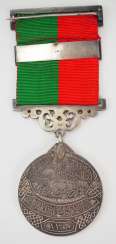 Turkey: Imtiyaz-medal, with swords clasp, copy of Kaiser WIlhelm I. of Prussia. Turkey: Imtiyaz-medal, with swords clasp, copy of Kaiser WIlhelm I. of Prussia.