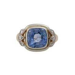 Ring with light purple-blue-grey sapphire, approx 10 ct, Ring with light purple-blue-grey sapphire, approx 10 ct,