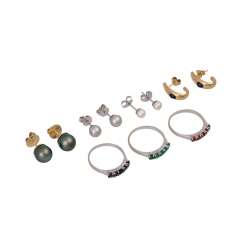 Set of 3 rings and 4 Pairs of earrings, Set of 3 rings and 4 Pairs of earrings,