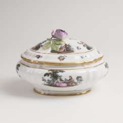 Rococo pomp terrine with Watteau painting Rococo pomp terrine with Watteau painting