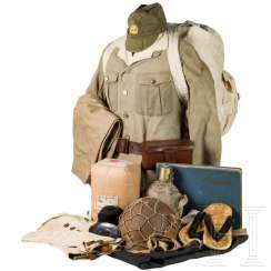 Uniform- und Ausrüstungsensemble eines Soldaten der Marineinfanterie im 2. Weltkrieg Uniform- und Ausrüstungsensemble eines Soldaten der Marineinfanterie im 2. Weltkrieg