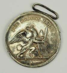 Baden: Great medalbar of a front officer of the Western front with 5 awards. Baden: Great medalbar of a front officer of the Western front with 5 awards.