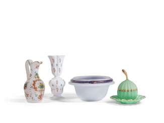 ENSEMBLE DE VERRES OPALINS ENSEMBLE DE VERRES OPALINS