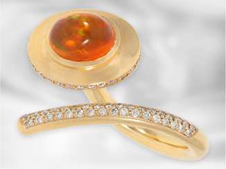 Anneau: plus moderne et la plus extraordinaire de Designer Goldschmiedering avec une belle opale de feu et Brillant, à la Main, en Or 18 carats Anneau: plus moderne et la plus extraordinaire de Designer Goldschmiedering avec une belle opale de feu et Brillant, à la Main, en Or 18 carats