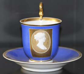 Tea and saucer with a bas-relief of Princess Louise, KPM, first third of the XIX century Tea and saucer with a bas-relief of Princess Louise, KPM, first third of the XIX century