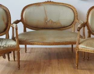 4-part Louis XVI seating group. 4-part Louis XVI seating group.
