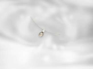 Chaîne/Collier: comme neuf moderne Platincollier avec hochfeinem Einkaräter de Diamant de haute Qualité et de Tahiti Perle, DPL, Certificat d'Idar-Oberstein Chaîne/Collier: comme neuf moderne Platincollier avec hochfeinem Einkaräter de Diamant de haute Qualité et de Tahiti Perle, DPL, Certificat d'Idar-Oberstein