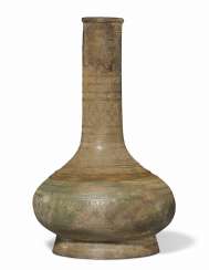 AN UNUSUAL BRONZE BOTTLE-FORM VESSEL, HU AN UNUSUAL BRONZE BOTTLE-FORM VESSEL, HU