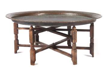 Grande Table De Thé De La Perse, De 19 Grande Table De Thé De La Perse, De 19