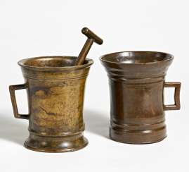 2 single-handle mortars 2 single-handle mortars