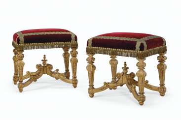 A PAIR OF NORTH EUROPEAN GILTWOOD TABOURETS A PAIR OF NORTH EUROPEAN GILTWOOD TABOURETS